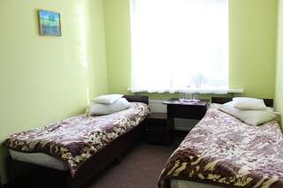 Отель Zhyttedar Ulanov Двухместный номер с 2 отдельными кроватями и ванной-3